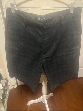 Chaps Men's Plaid Dark Gray and Black Flat-Front Shorts